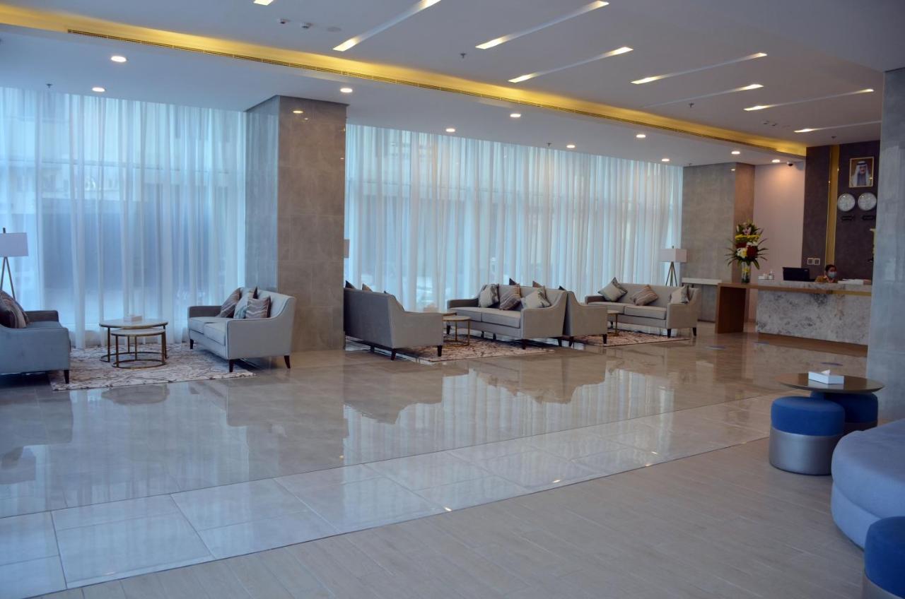 The Lodge Suites Al Manamah Esterno foto